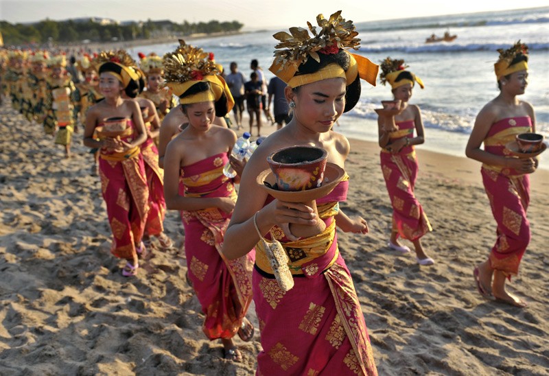 The first ‘Kuta Karnival - A Celebration of
Life’ festival kicked off in 2003, the year 
