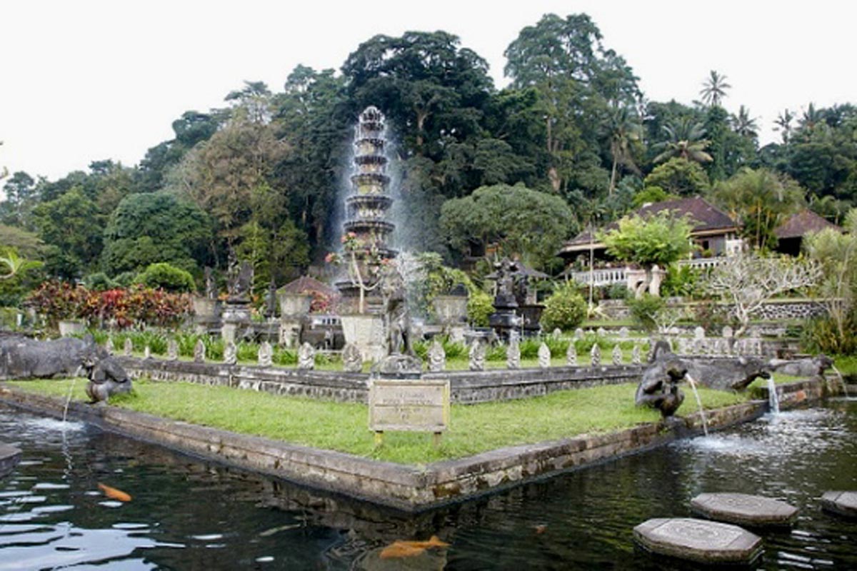 

A beautiful water palace
built by the late King of Karangasem in 1946, Tirta Gangga literally tran