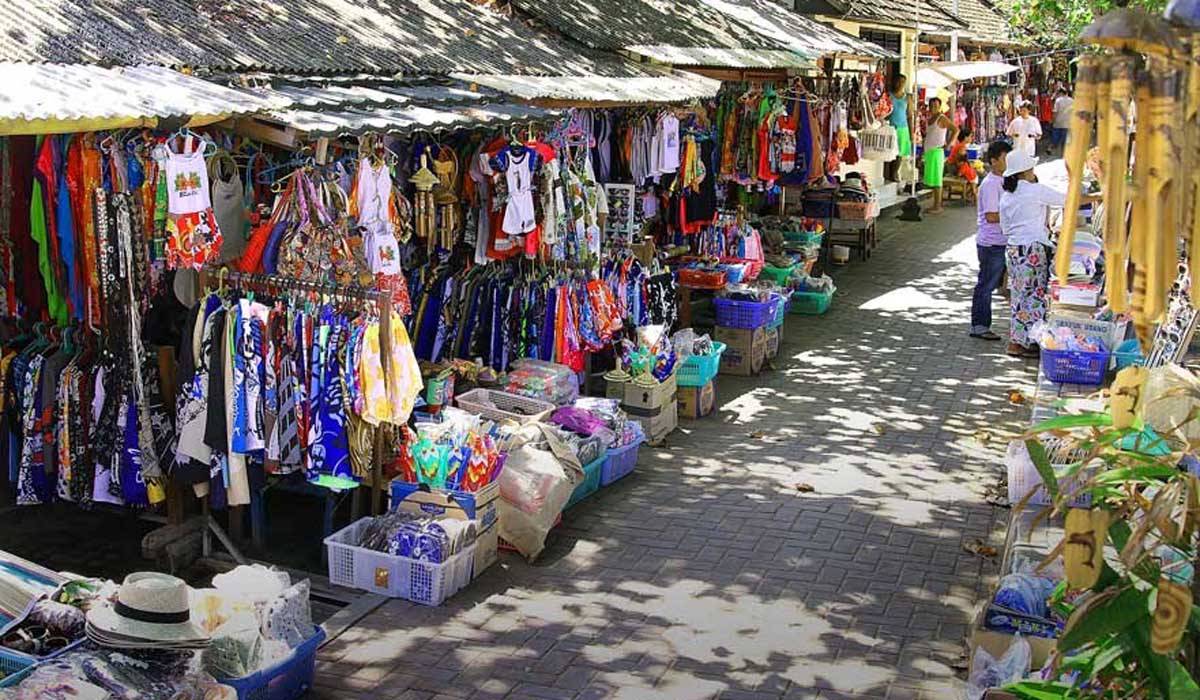 

Also
known as Sindhu Market, Sanur Art Market is a one-stop-shop for all things that
would qualify