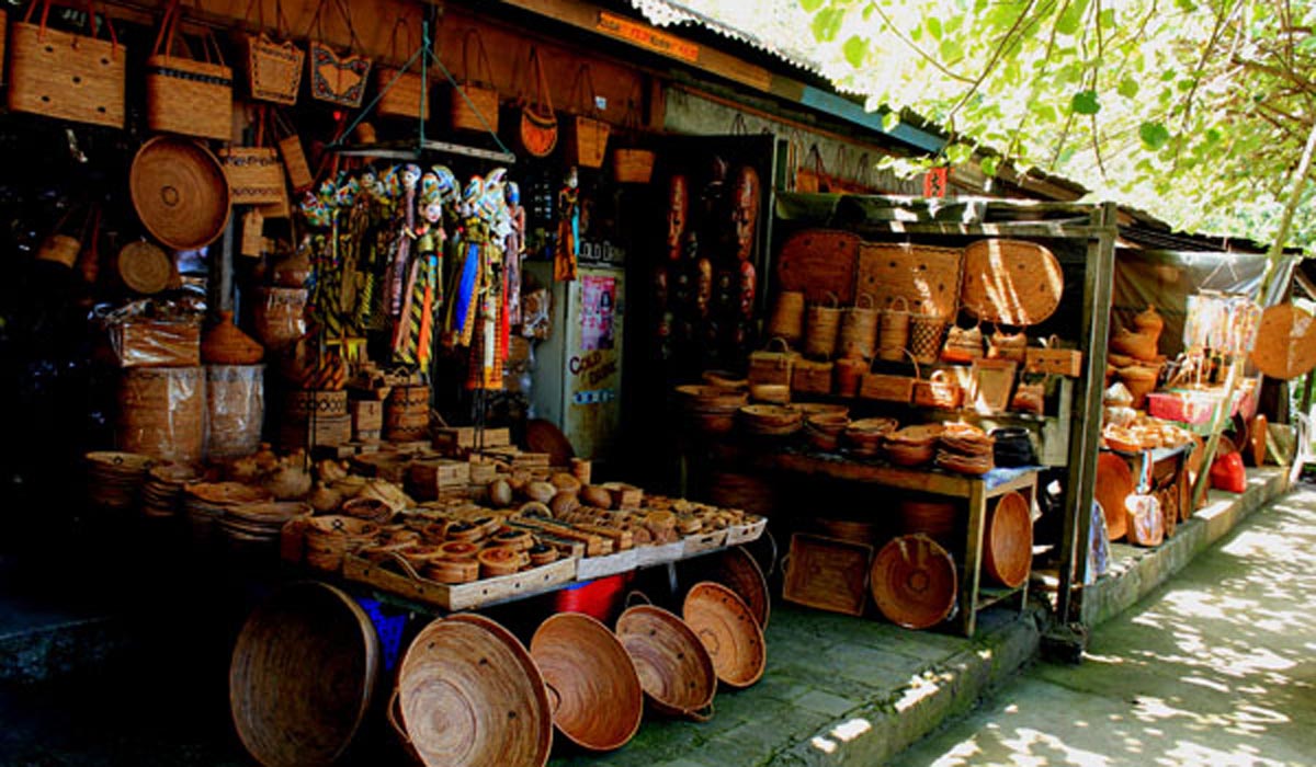 

Tenganan
is not a market, per se; however, this unique village is renowned for its
beautiful woven