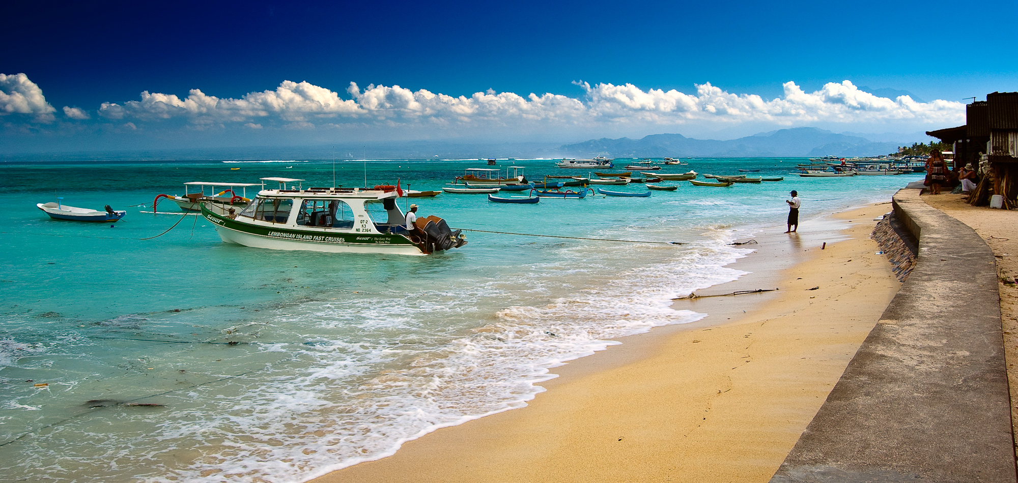 Lying across the Badung Strait from Sanur is Bali's premiere
scuba diving destination - the clear wa