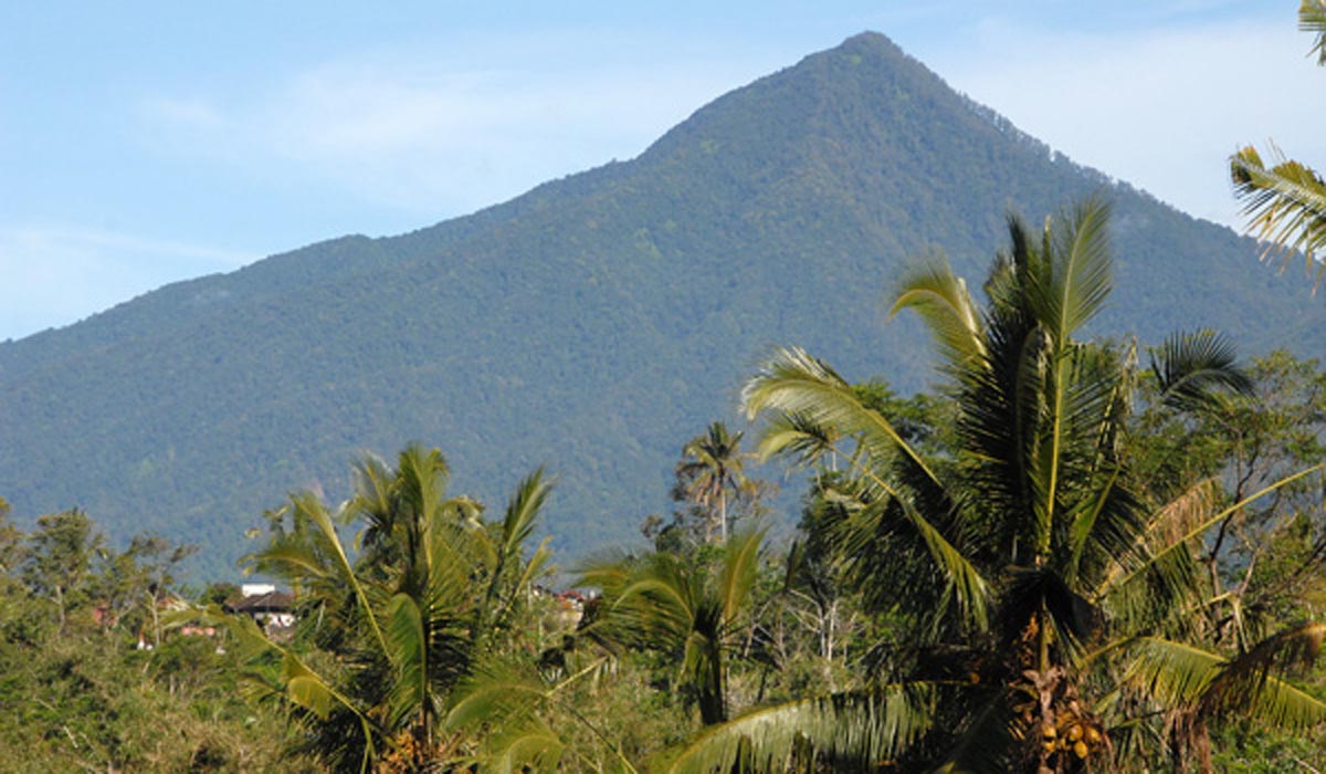 Rightly touted as Bali's rural heartland. Though Gunung Batur volcano
 in Kintamani province gets mo