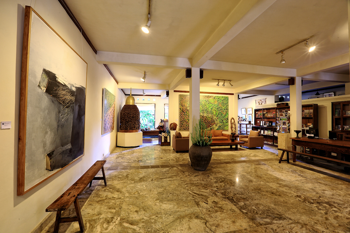 A contemporary art gallery located in the heart of Ubud
featuring rotating exhibitions by forward th