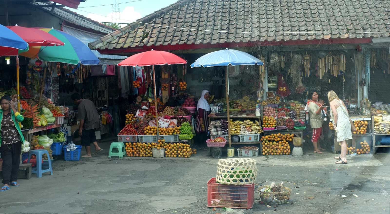 If
you are in the market for fresh fruits, vegetables, and spices, Candi Kuning
Market – the f