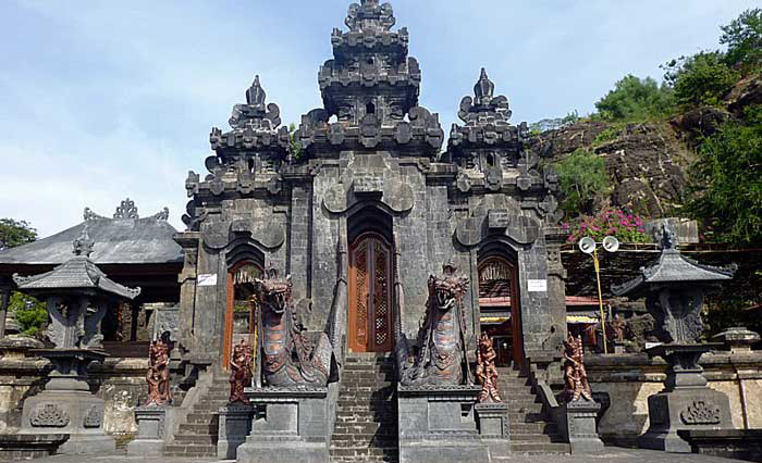 Another one of Bali’s important nine directional
temples, this dramatic pura carved out of the