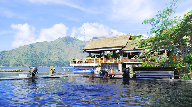 Also known as Air Panas (hot water) and located on Lake Batur’s
western shore is the village o