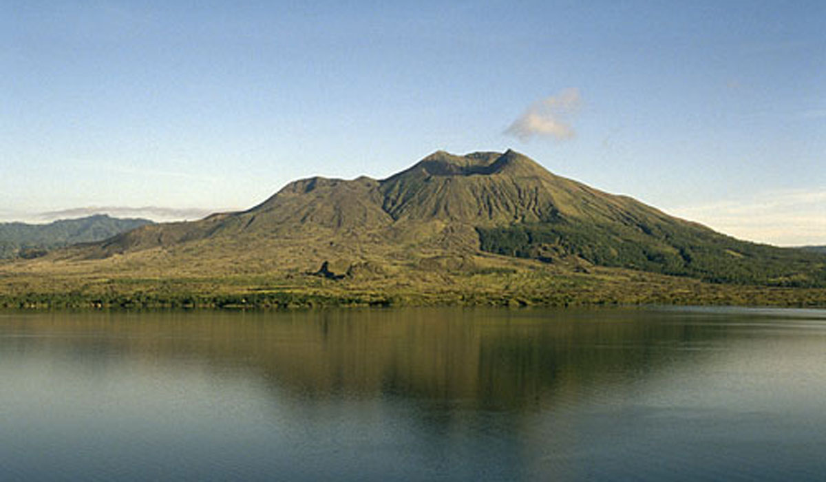 Located in the northeastern Bangli Regency, the
strato-volcano Gunung Batur is Bali’s second m